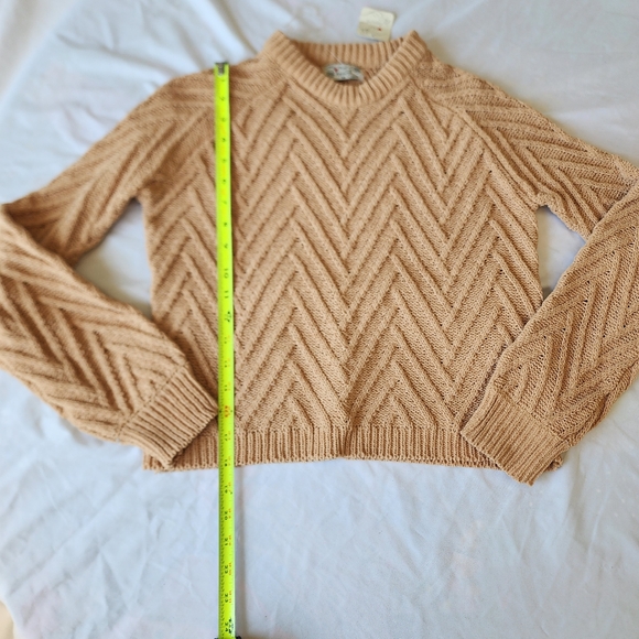 Poofs Apparel Women’s Knitted Sweater Caramel Sz MEDIUM NWT - Picture 7 of 7
